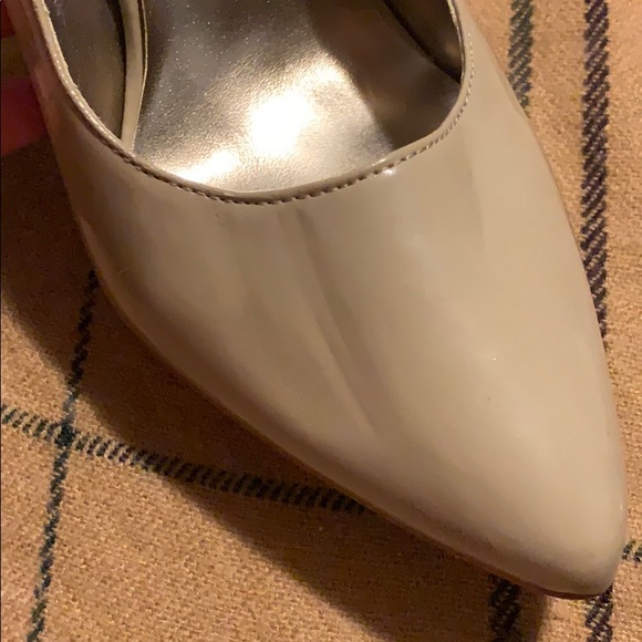 Shoes - Picture 4 of 4